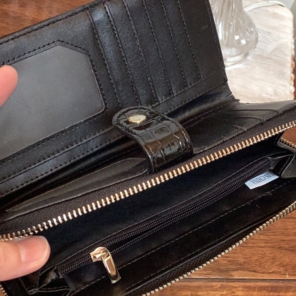 LANY paparazzo wallet/wristlet - Picture 15 of 16